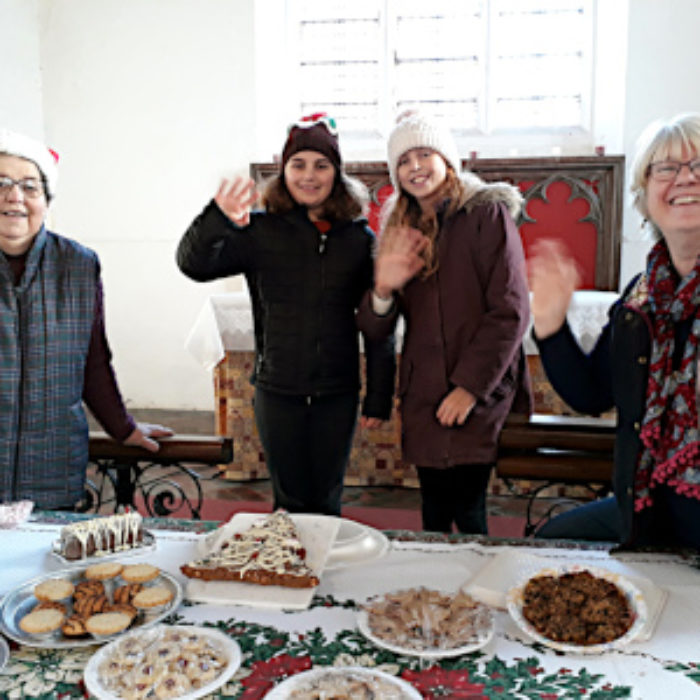 Crafty villagers, candles and cakes