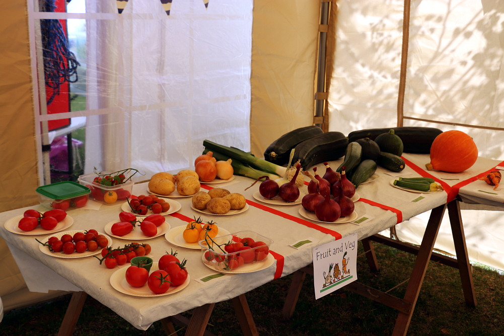 Tomatoes, spuds and onions