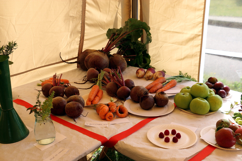 Beets and fruit