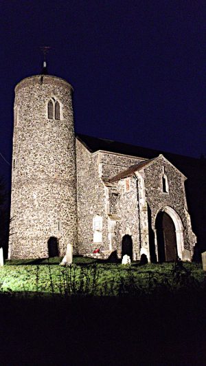 Church_floodlit_1000h_563
